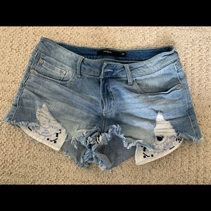 Women’s Jean Shorts - light wash